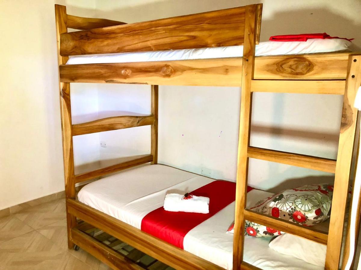 Sierra Kay Hostel Гуачака Номер фото